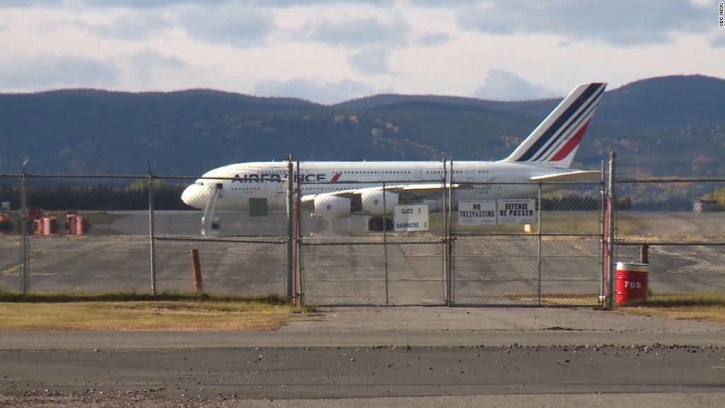 Air France Superjumbo Engine Failure Forces Emergency Landing In Canada