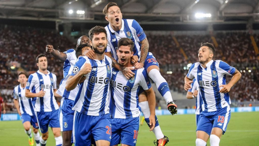 Porto Players celebrating