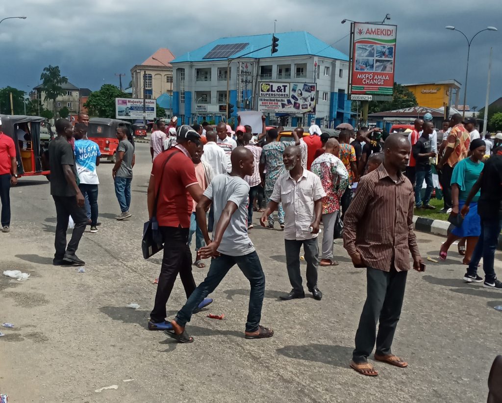 Akwa Ibom protesters straightnews