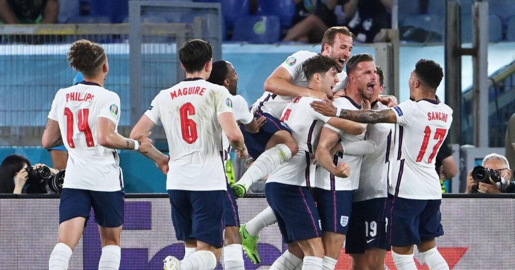 England players celebrating after thrashing Ukraine straightnews