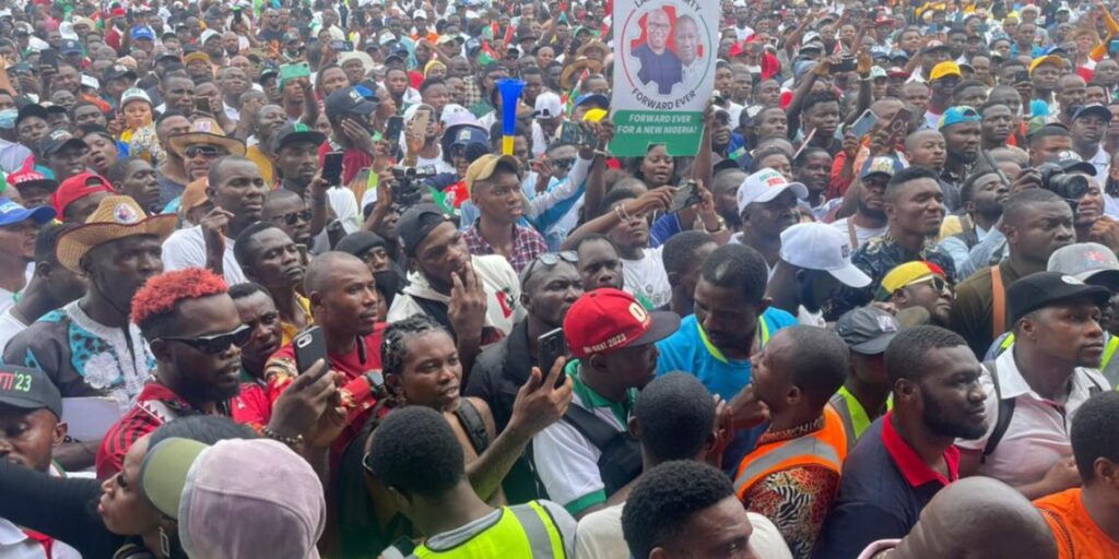 Teeming supporters of Peter Obi, Nigeria's Labour Party Presidential candidate- straightnews