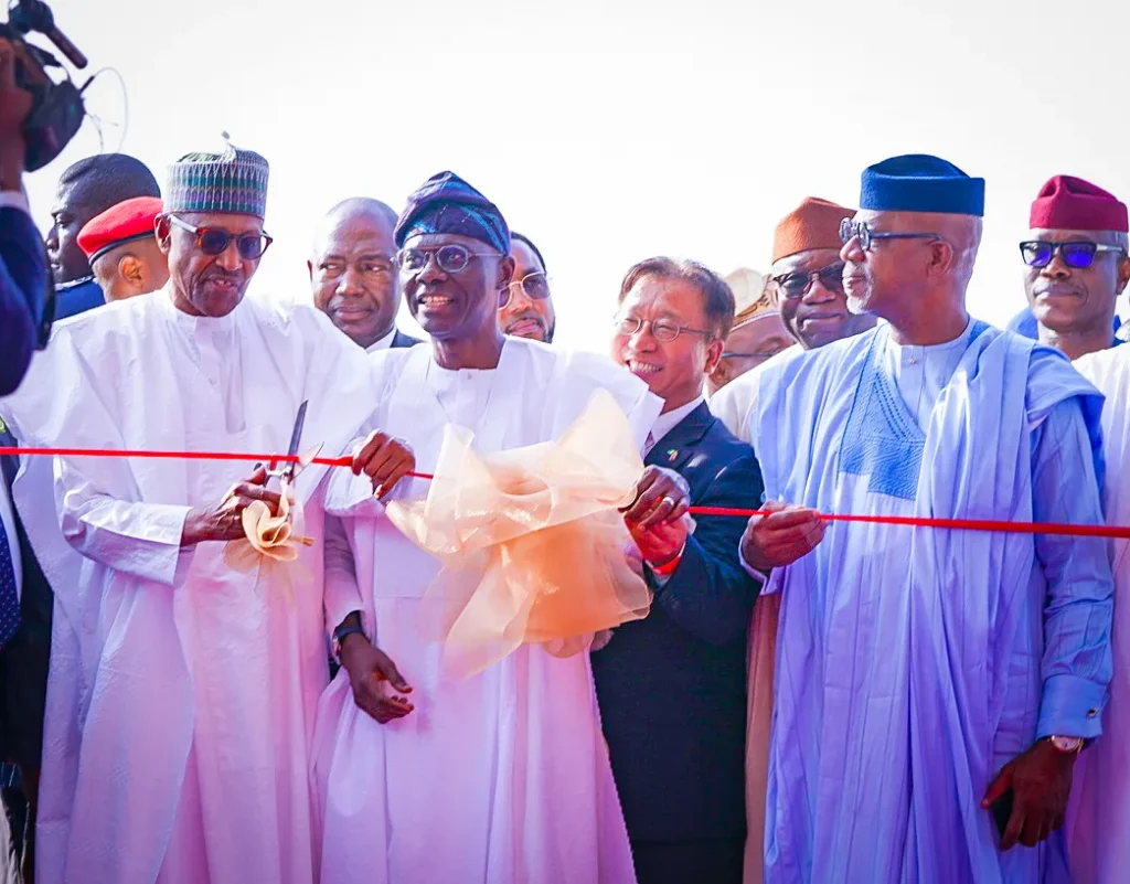 President Muhammadu Buhari inaugurates $1.5 billion Lekki Seaport - straightnews