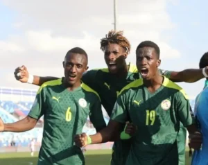 Senegalese players beat their Tunisian counterparts - Straightnews