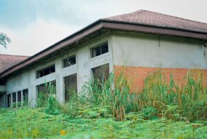 A building in abandoned Ukanafun Cottage Hospital - Straightnews 