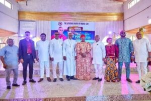 Deputy Gov, Senator Akon Eyakenyi posing with other dignitaries at the convention - Straightnews