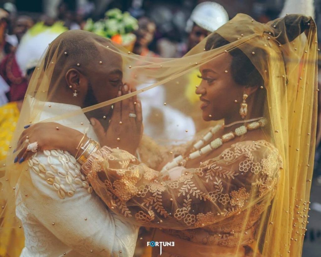 Chioma weds Davido - Straightnews