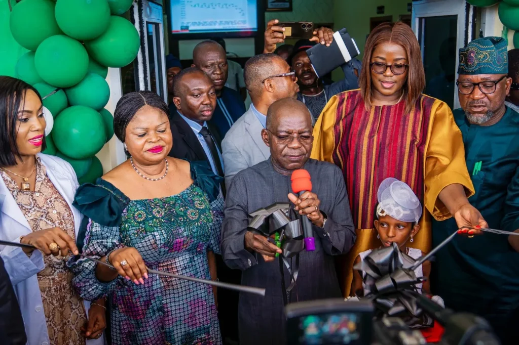 Abia Governor, Alex Otti inaugurates a 100-bed Multipurpose Hospital - Straightnews