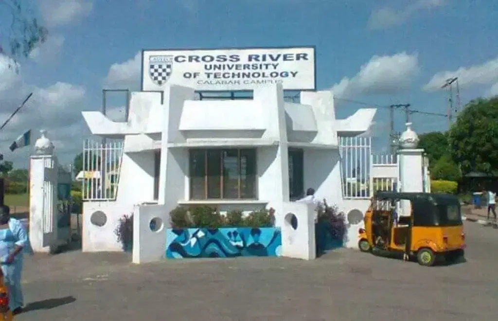 Three students of Cross River State University die in auto crash - Straightnews