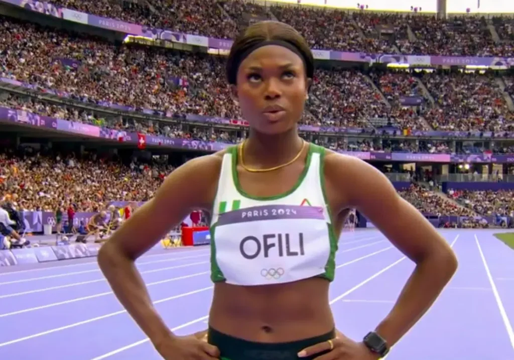 Nigeria’s Favour Ofili reaches women’s 200m final- straightnews