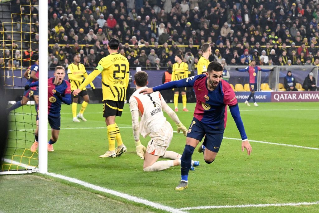 Barcelona rout Dortmund Borussia in Champions first leg - Straightnews