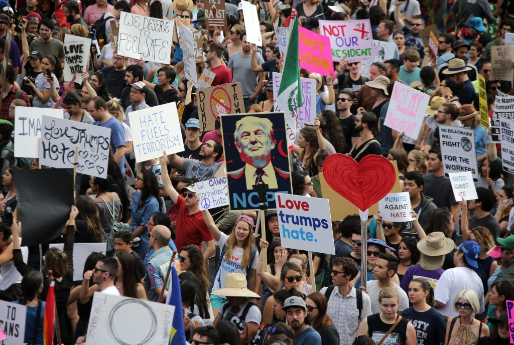 Massive protests rock US cities over Trump’s policies Massive protest rock US cities over Trump's policies - Straightnews