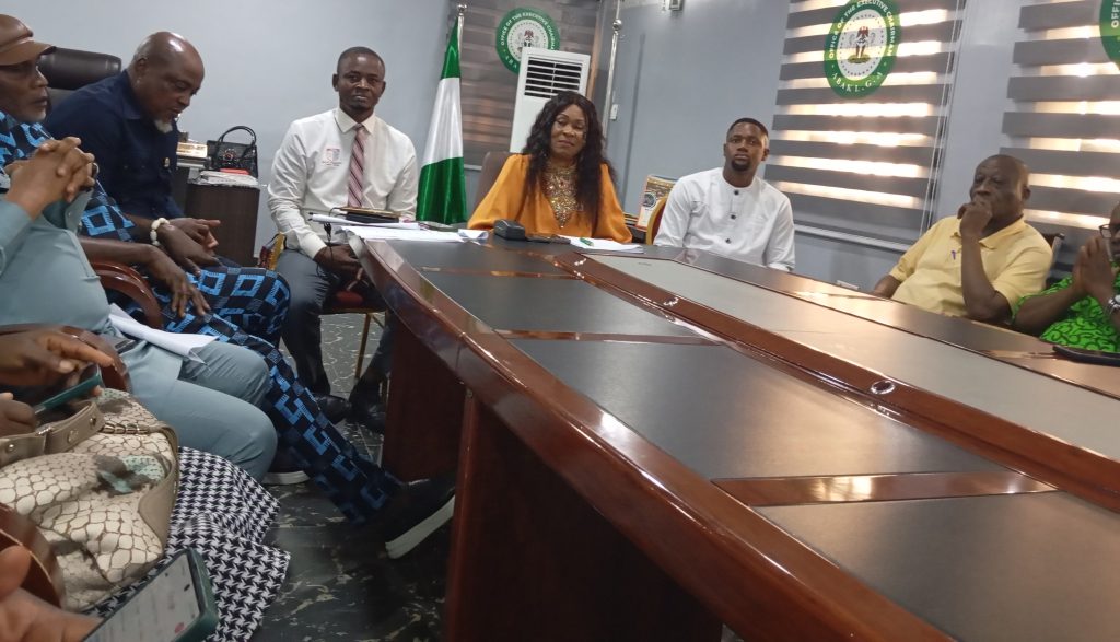 Abak LG Boss raises performance stakes in less than one year Hon. Ime Effiong Charles, Abak LG Boss (middle) addressing the publishers - Straightnews