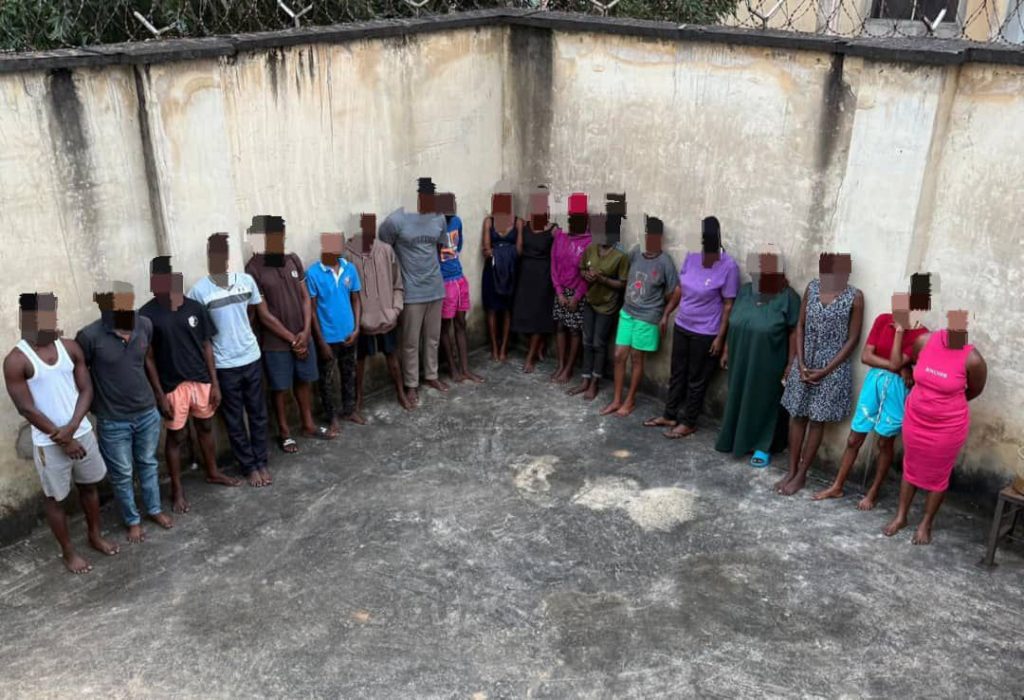 Police Rescue 20 trafficked Ghanaians in Akwa Ibom 20 trafficked Ghanaians rescued in Akwa Ibom - Straightnews