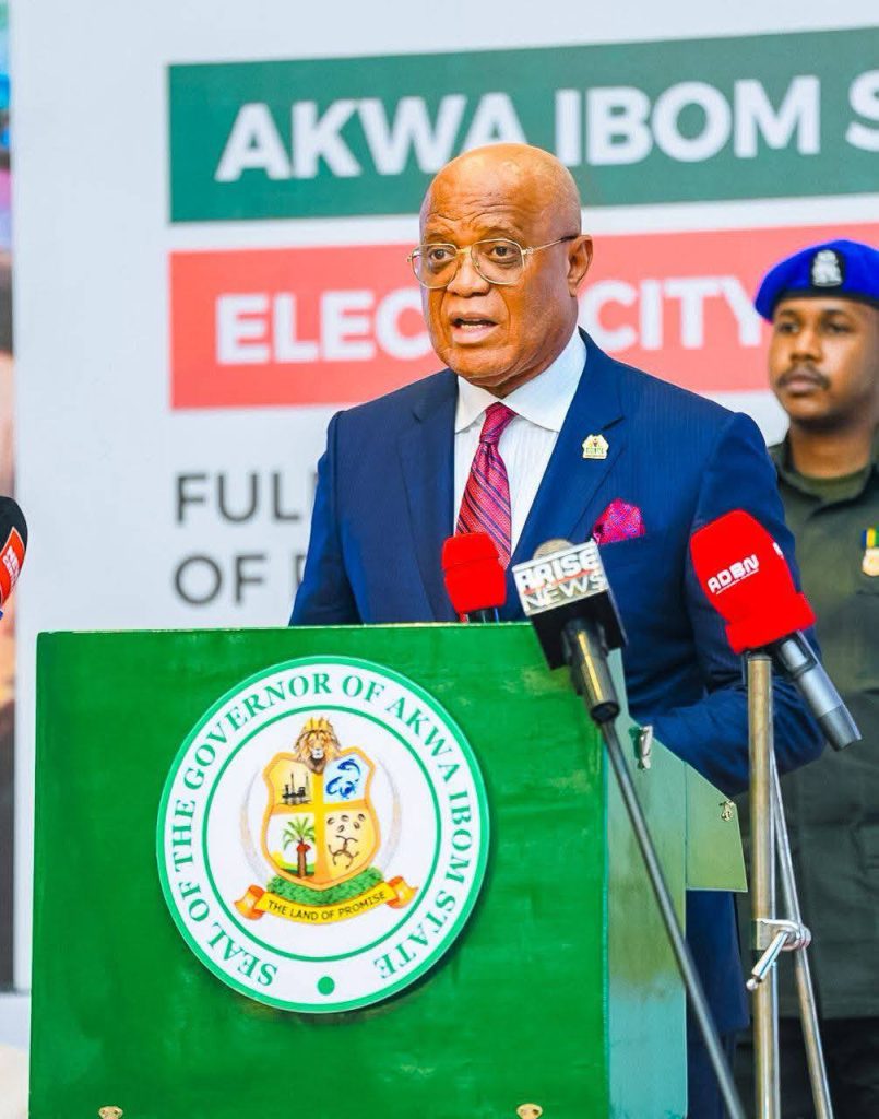 Governor Umo Eno speaking at the electricity summit - Straightnews