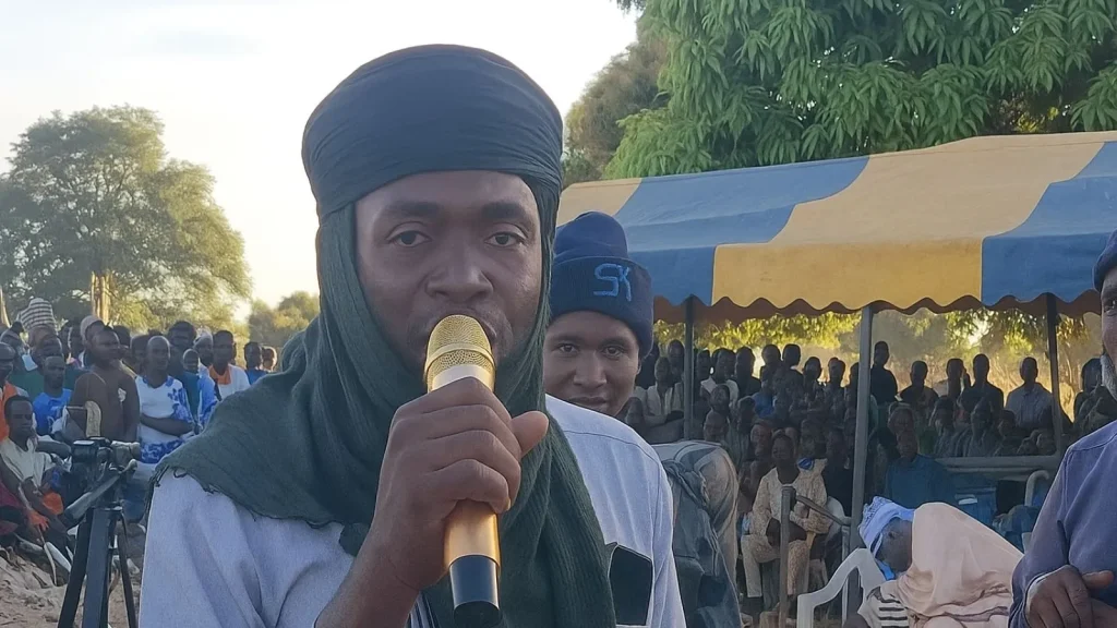 Bandits leader in Katsina speaking - Straightnews