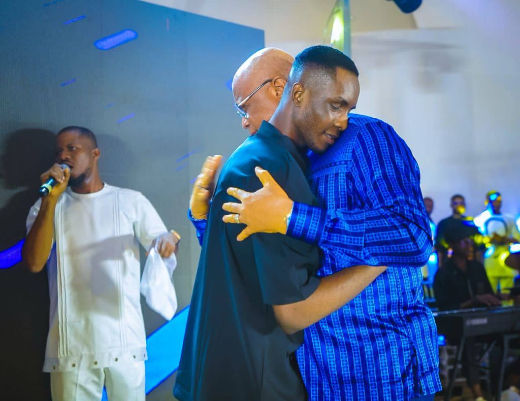 Governor Approves N100m Musical Studio for Physically Challenged Star Governor Eno hugs physically challenged star, Chris Vic - Straightnews