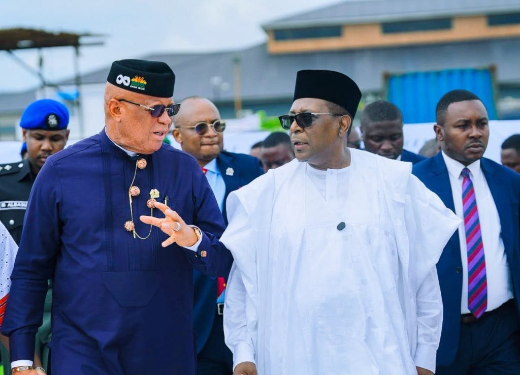 Governor Umo Eno and Prof Muhammed Pate chatting - Straightnews