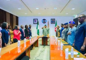 Governor Umo Eno  in session and NUJ EXCO members - Straightnews 
