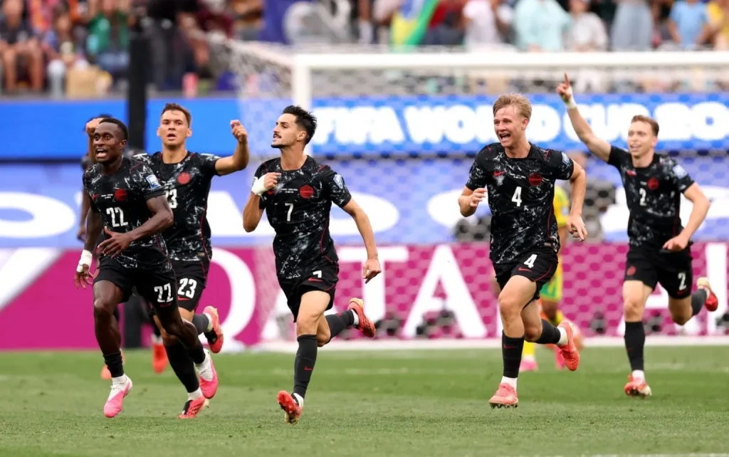 Canada qualify for World Cup's round of 16 - Straightnews