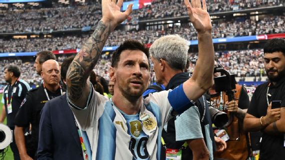 Messi breaks record for most World Cup goals with Austria double Lionel Messi breaks World Cup record - Straightnews Straightnews