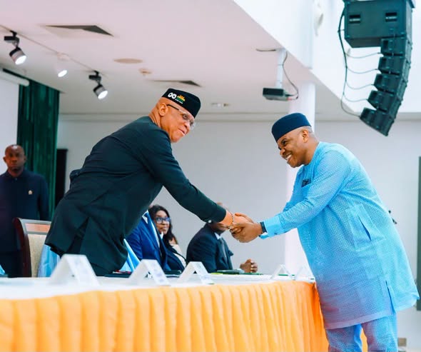 Era of Procurement Laws as mere formalities Over- Idem Admonishes Gov Eno welcoming Dr. Idem to Govt House, Uyo - Straightnews