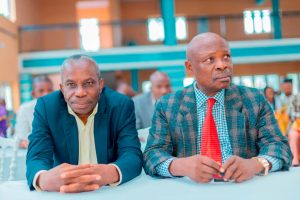 Past NUJ Chairmen Israel Umoh and Ikpong Essien-Udom at the symposium - Straightnews