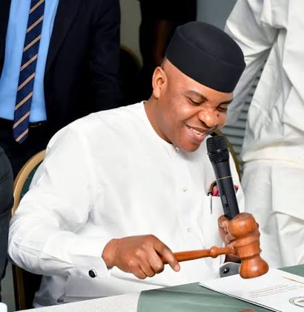 FG Stops Contract Awards Until Supervising MDAs Secure Budget, Funds Release Rt. Hon. Unyime Idem - Straightnews